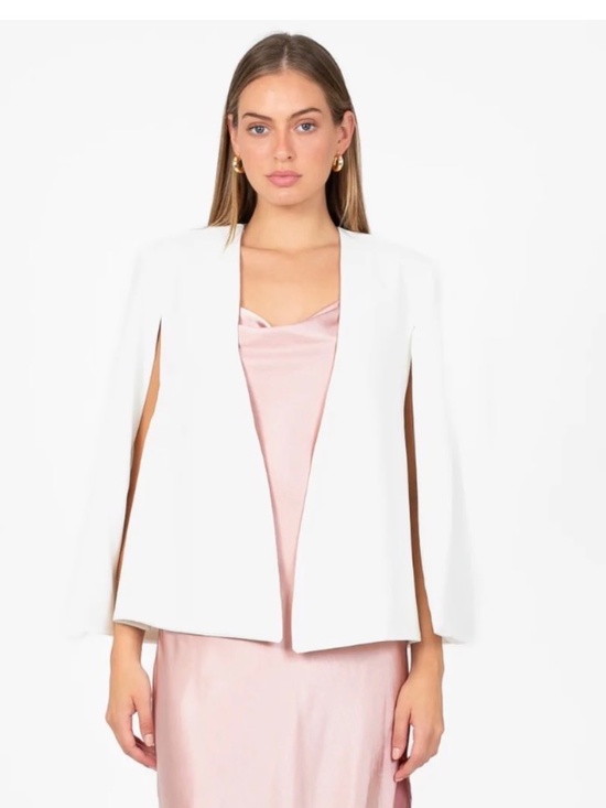 Chelsea Jackets & Blazers - ⭐️Honey’s Chelsea Open Cape Blazer - size M